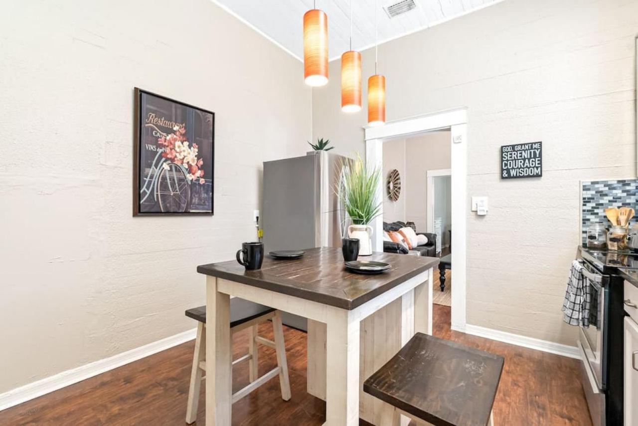 Charming And Historic Bungalow Near All Tampa Bagian luar foto
