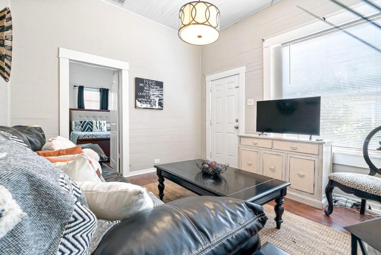 Charming And Historic Bungalow Near All Tampa Bagian luar foto