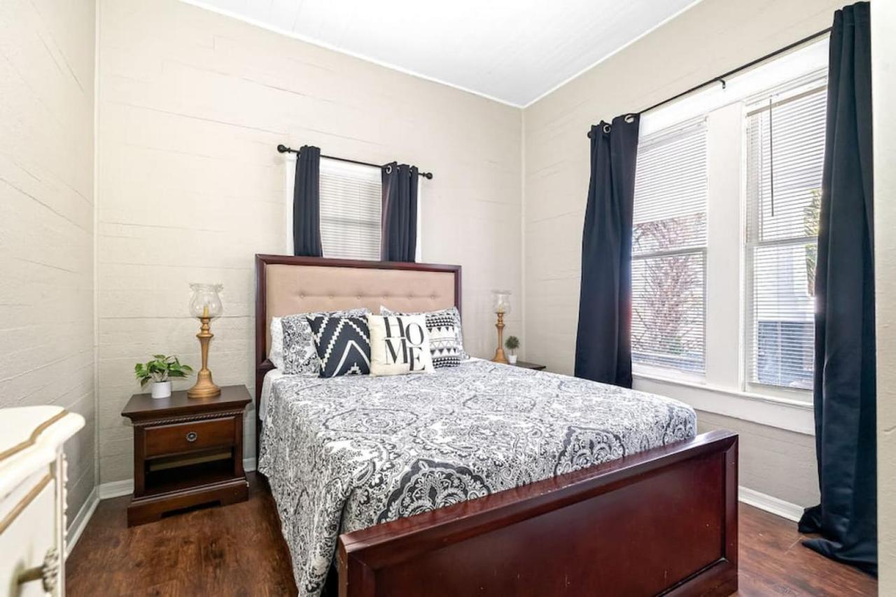 Charming And Historic Bungalow Near All Tampa Bagian luar foto