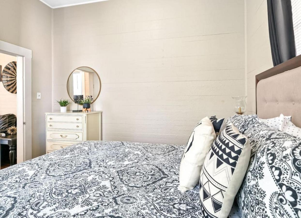 Charming And Historic Bungalow Near All Tampa Bagian luar foto