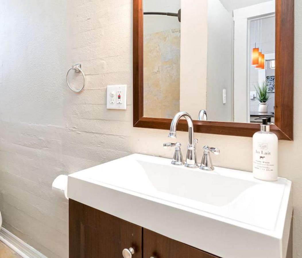 Charming And Historic Bungalow Near All Tampa Bagian luar foto