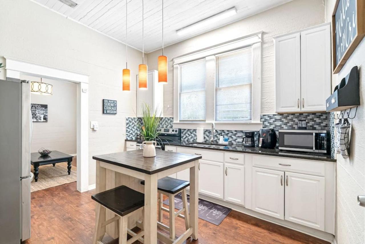 Charming And Historic Bungalow Near All Tampa Bagian luar foto