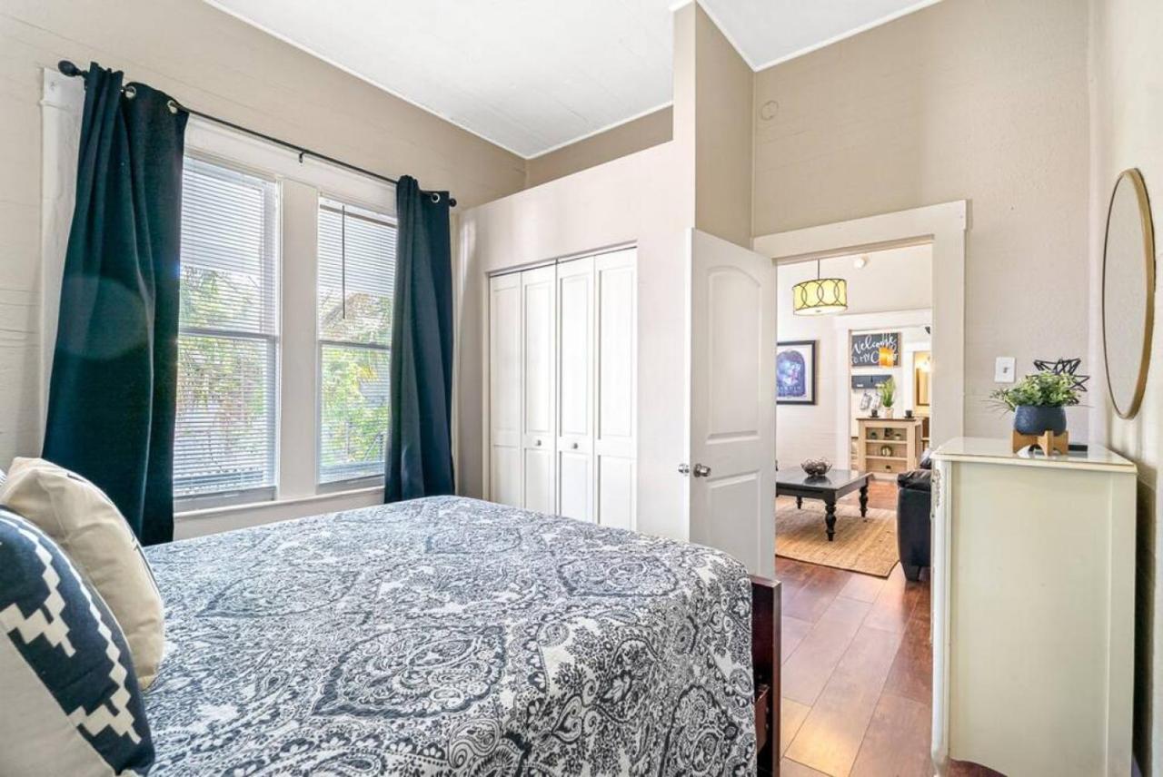 Charming And Historic Bungalow Near All Tampa Bagian luar foto